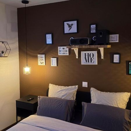 Arkana, Appartement Avec 2 Places De Parking Dole Bagian luar foto