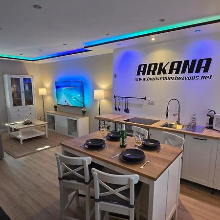 Arkana, Appartement Avec 2 Places De Parking Dole Bagian luar foto