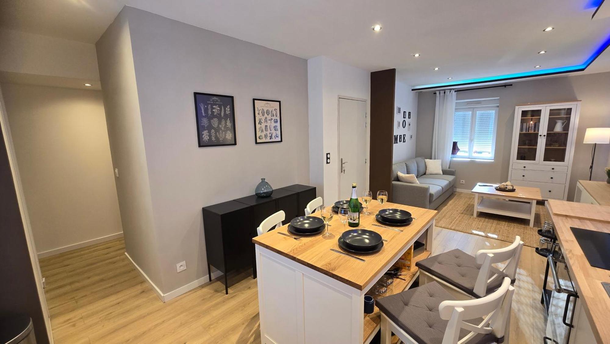 Arkana, Appartement Avec 2 Places De Parking Dole Bagian luar foto
